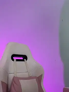 Snapshot of sharon_leone26 chatting on 22, 2, 2026 sharon leone26 online show from 22, 2, 2026