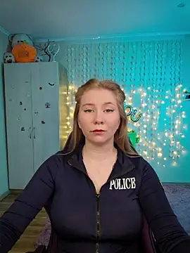 D0nna  online show from 27, 4, 2026