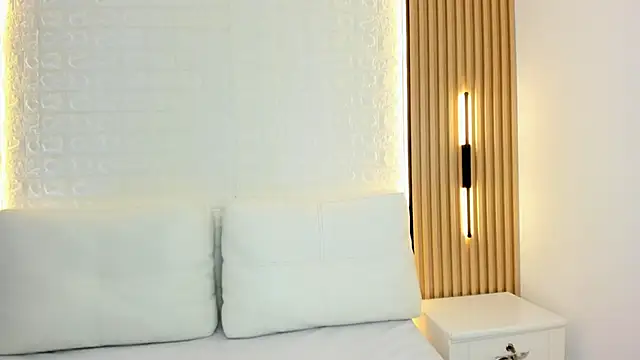 Emily roux online show from 8, 3, 2026