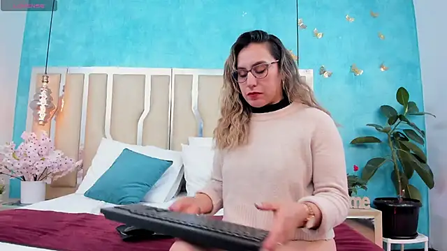 RubbyTaylor online show from 25, 4, 2026