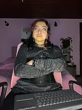  Gothiccbitch  online show from 9, 1, 2025