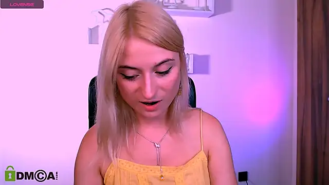Snapshot of melisa_white1 chatting on 14, 7, 2026 melisa white1 online show from 14, 7, 2026