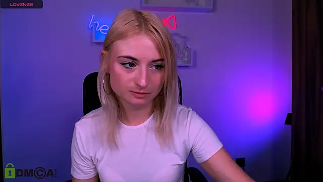 Snapshot of melisa_white1 chatting on 18, 7, 2026 melisa white1 online show from 18, 7, 2026