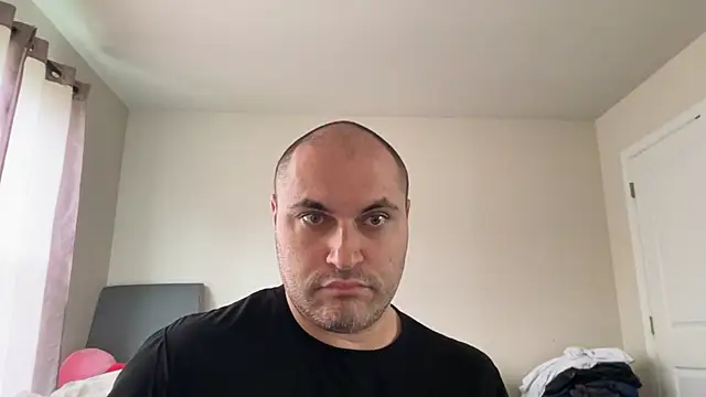 SluggishChase99 online show from 8, 6, 2026