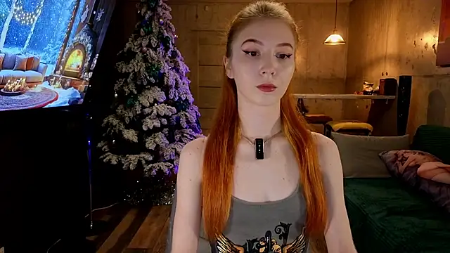 Snapshot of izi-fox chatting on 21, 12, 2024 izi-fox online show from 21, 12, 2024