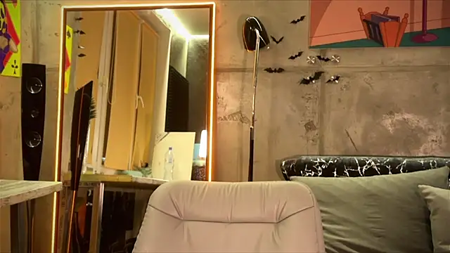 Snapshot of izi-fox chatting on 7, 2, 2025 izi-fox online show from 7, 2, 2025