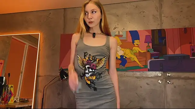 Snapshot of izi-fox chatting on 8, 10, 2025 izi-fox online show from 8, 10, 2025