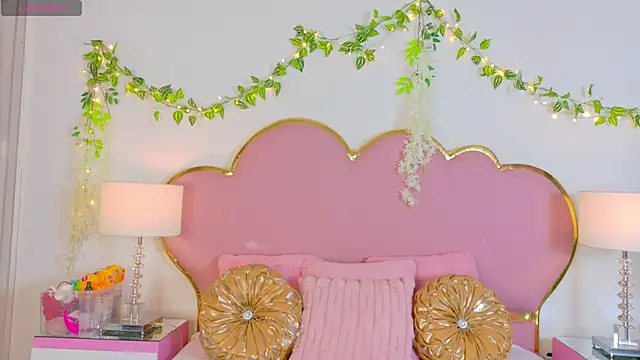 EmmaCrush online show from 16, 10, 2025