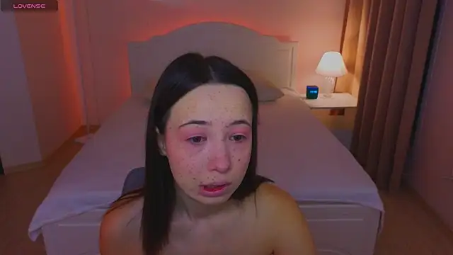 Hayle Hill online show from 9, 11, 2025