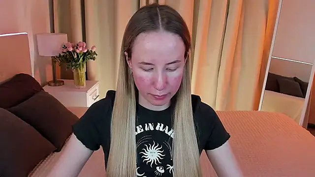 Snapshot of Cassie_Kelman chatting on 1, 2, 2025 Cassie Kelman online show from 1, 2, 2025