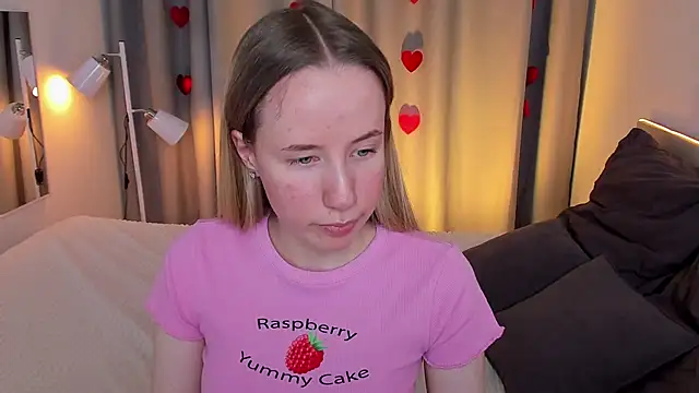 Snapshot of Cassie_Kelman chatting on 14, 2, 2025 Cassie Kelman online show from 14, 2, 2025