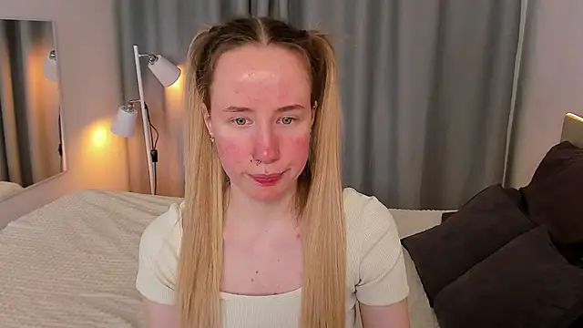 Snapshot of Cassie_Kelman chatting on 16, 3, 2025 Cassie Kelman online show from 16, 3, 2025