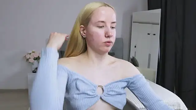 Snapshot of Cassie_Kelman chatting on 7, 11, 2025 Cassie Kelman online show from 7, 11, 2025