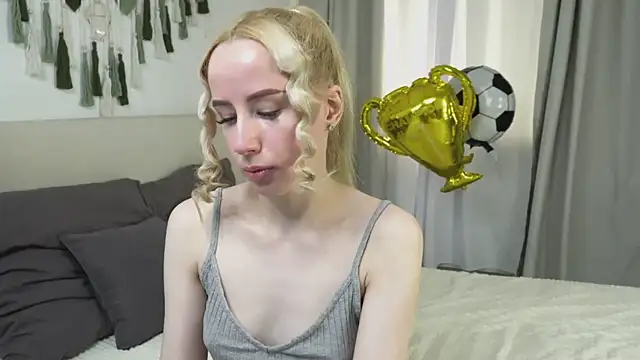 Cassie Kelman online show from 23, 6, 2026