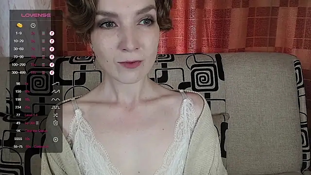 Snapshot of TinaWince chatting on 4, 6, 2026 TinaWince online show from 4, 6, 2026