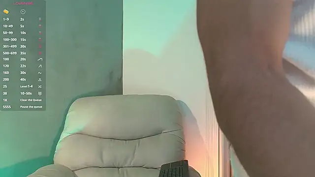 Valentinoford online show from 21, 2, 2025