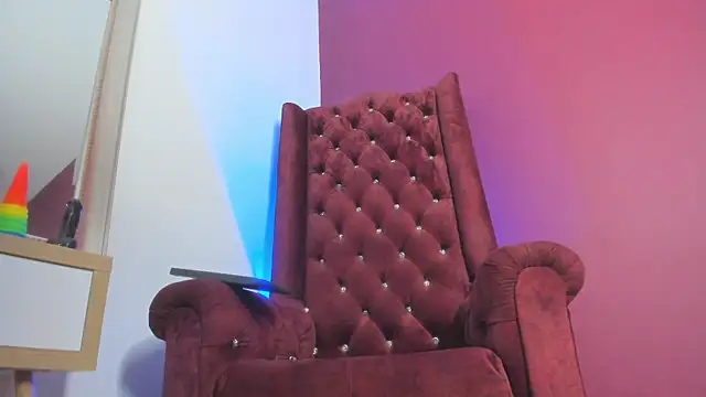 Snapshot of Sarah_Mistress_ chatting on 31, 12, 2024 Sarah Mistress online show from 31, 12, 2024