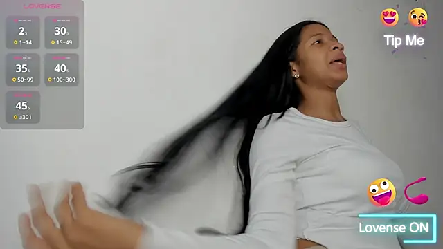 Snapshot of amaia_baez chatting on 4, 11, 2025 amaia baez online show from 4, 11, 2025