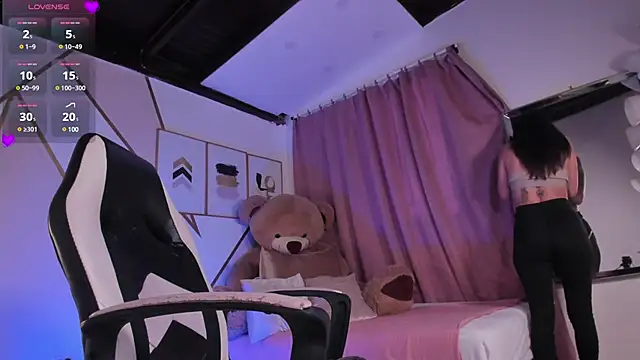 maye wells online show from 17, 2, 2025