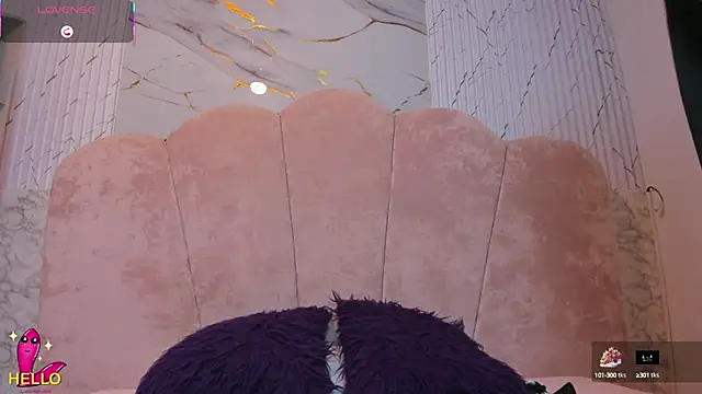 kendalltaylorr online show from 6, 2, 2025