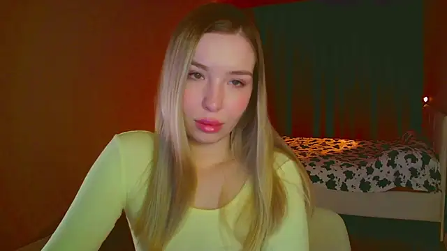 mia raspberrie online show from 9, 2, 2025