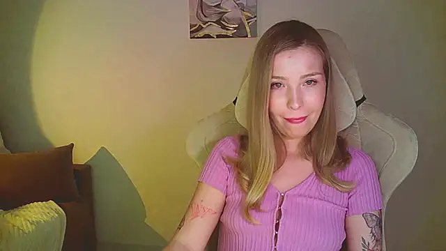 mia raspberrie online show from 22, 6, 2026