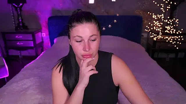 ArianaDarkk online show from 6, 4, 2026