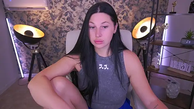 ArianaDarkk online show from 17, 7, 2026