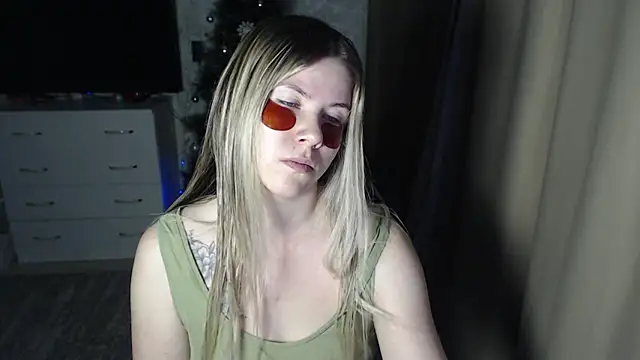 MelissaXKinky online show from 22, 12, 2024