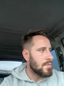 Snapshot of GeoGeorgee chatting on 3, 12, 2025 GeoGeorgee online show from 3, 12, 2025