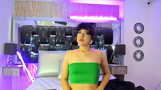 Charlotte Myers online show from 4, 2, 2025