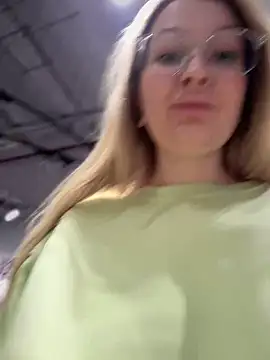 Teya moon  online show from 31, 1, 2025