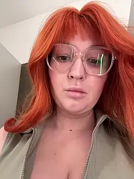 Teya moon  online show from 28, 5, 2026