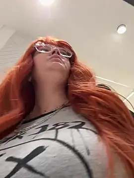 Teya moon  online show from 6, 6, 2026