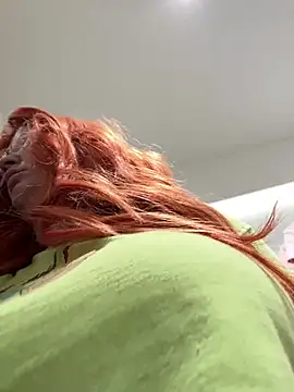 Teya moon  online show from 9, 6, 2026