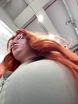 Teya moon  online show from 11, 6, 2026