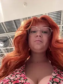 Teya moon  online show from 21, 6, 2026