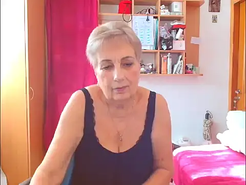 Victoria5643 online show from 15, 10, 2025