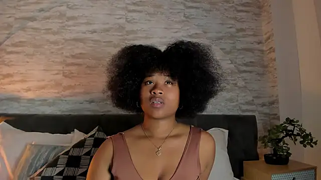 Anneth  M online show from 4, 12, 2025