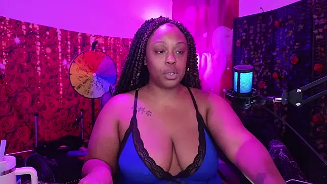Snapshot of cheriserozequeen chatting on 18, 4, 2026 cheriserozequeen online show from 18, 4, 2026