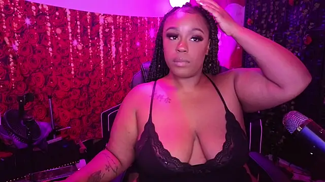 Snapshot of cheriserozequeen chatting on 15, 5, 2026 cheriserozequeen online show from 15, 5, 2026