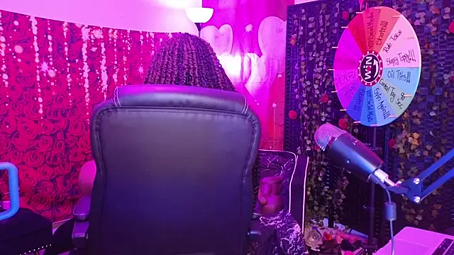 Snapshot of cheriserozequeen chatting on 21, 5, 2026 cheriserozequeen online show from 21, 5, 2026