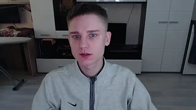 angryzan online show from 10, 10, 2025