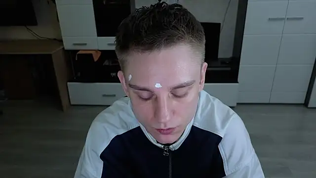 angryzan online show from 24, 4, 2026