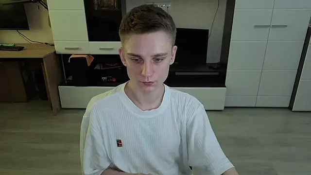 angryzan online show from 28, 4, 2026