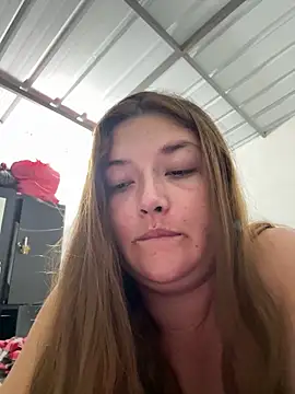 Snapshot of Sofia_Queen17 chatting on 4, 6, 2026 Sofia Queen17 online show from 4, 6, 2026