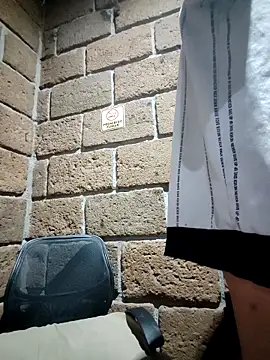 Snapshot of Pitudo20cmm chatting on 14, 11, 2025 Pitudo20cmm online show from 14, 11, 2025