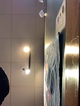 hailzeffn online show from 12, 3, 2026