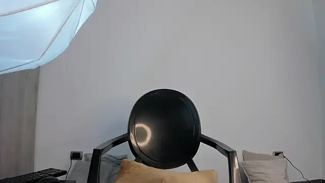  miamadison online show from 15, 3, 2025