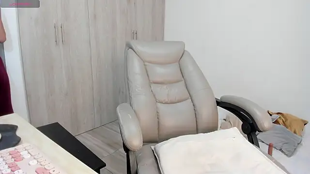 Snapshot of _miamadison chatting on 20, 6, 2026 miamadison online show from 20, 6, 2026
